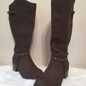NWT Torrid Faux Suede Block Heel Studded Boots